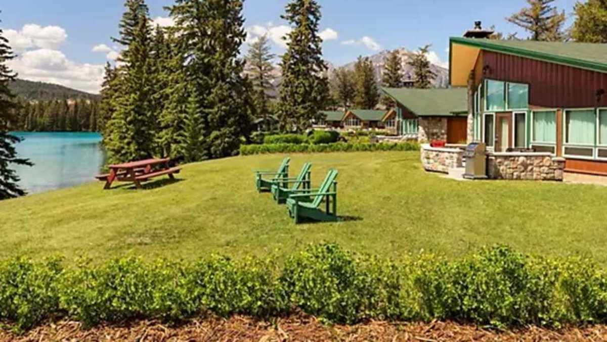 Fairmont Jasper Park Lodge