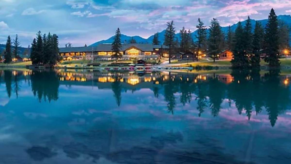Fairmont Jasper Park Lodge