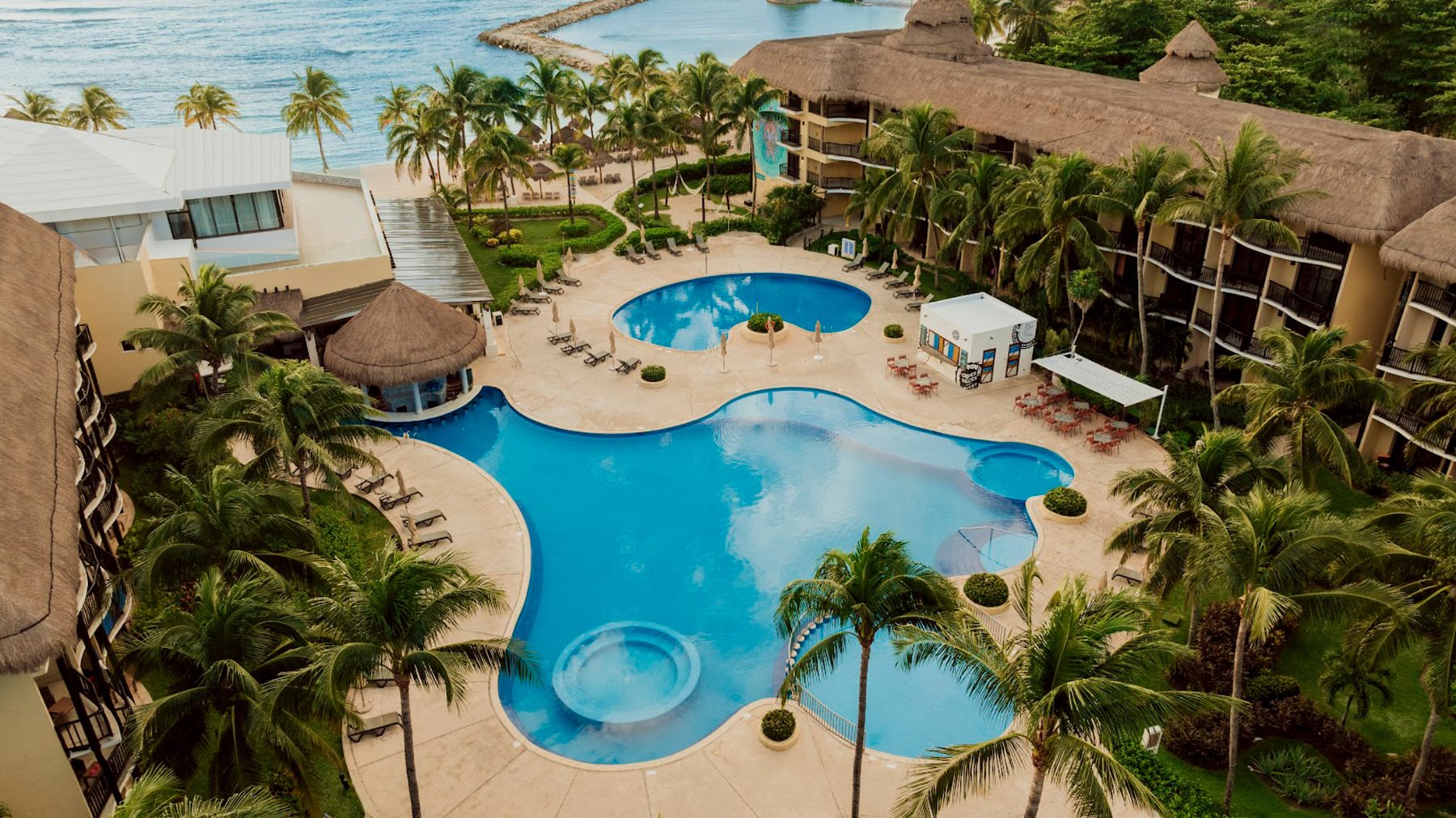 Catalonia Yucatán Beach