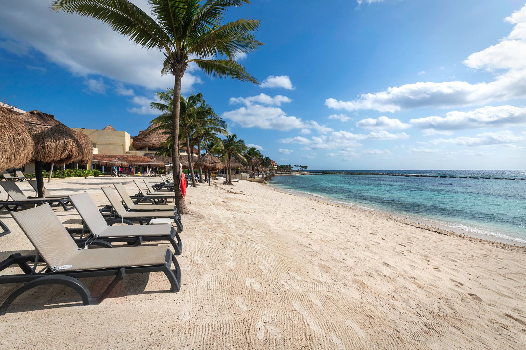 Catalonia Yucatán Beach