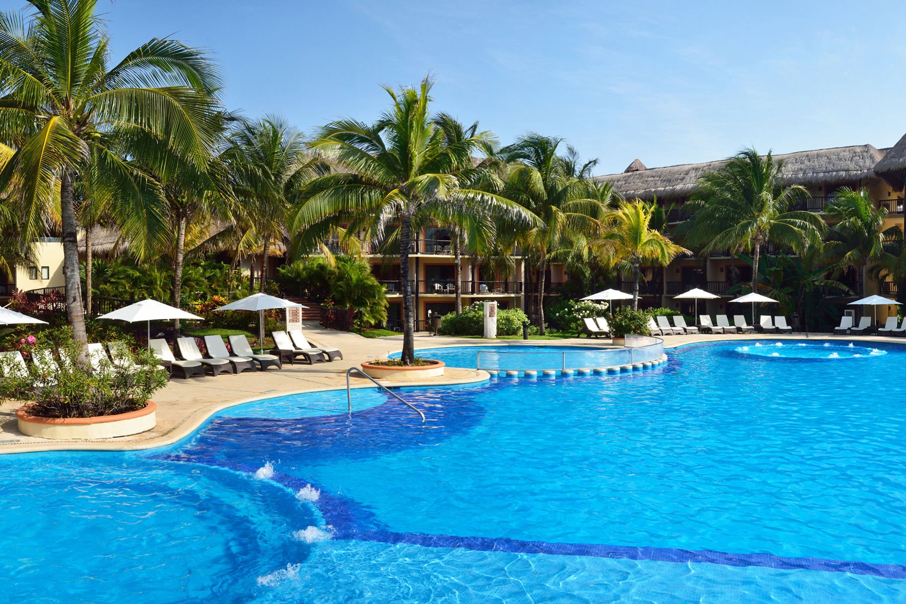 Catalonia Yucatán Beach